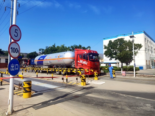 1 e170ba0452aeef98db2c947ddb36379a.jpg